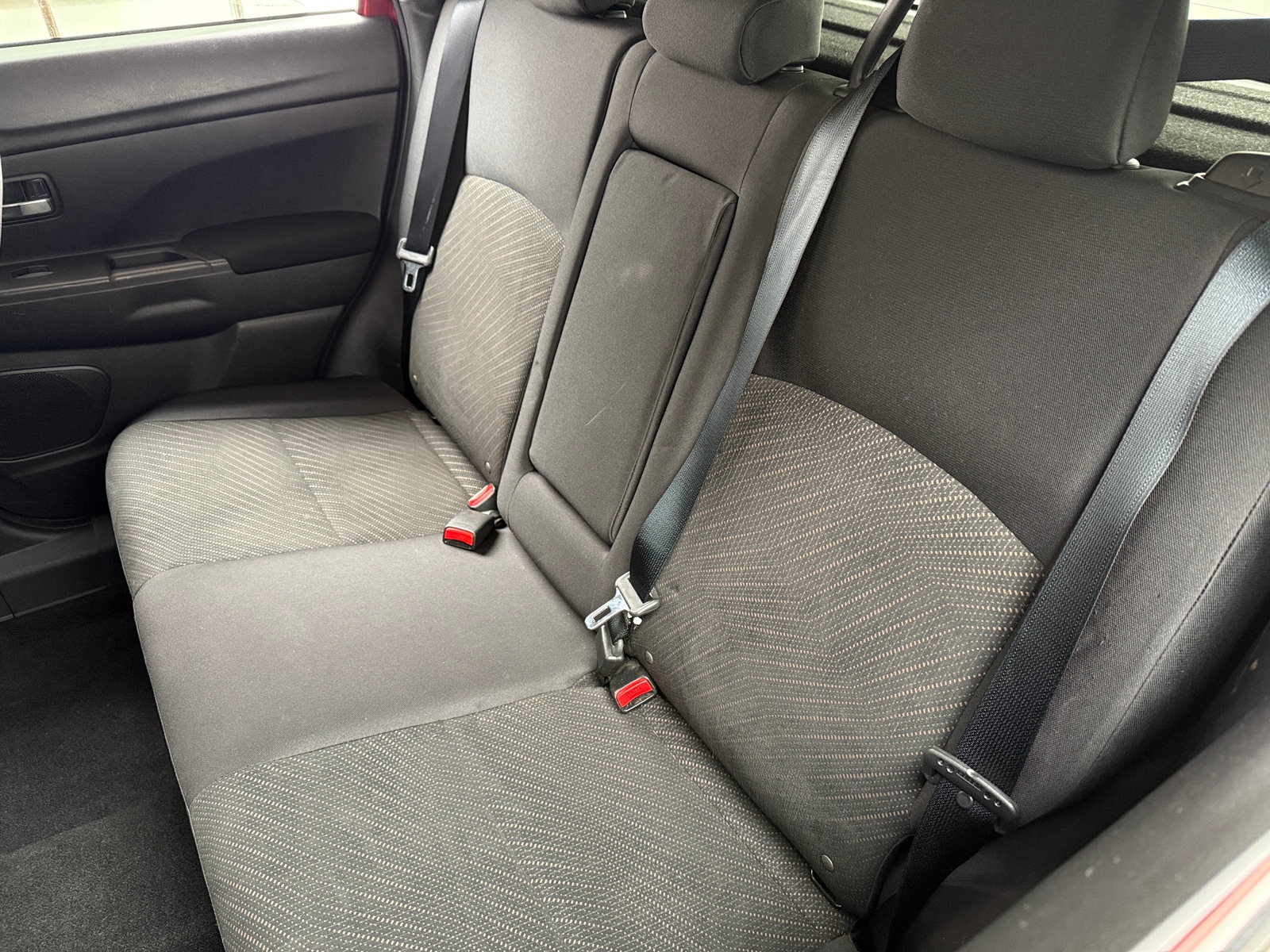 Thumbnail: 2015 Mitsubishi Outlander Sport - 6
