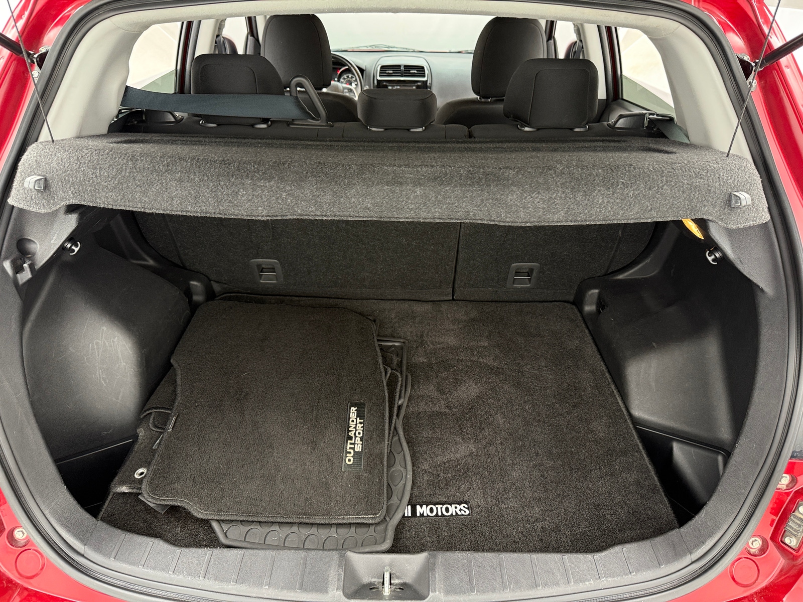 Thumbnail: 2015 Mitsubishi Outlander Sport - 7