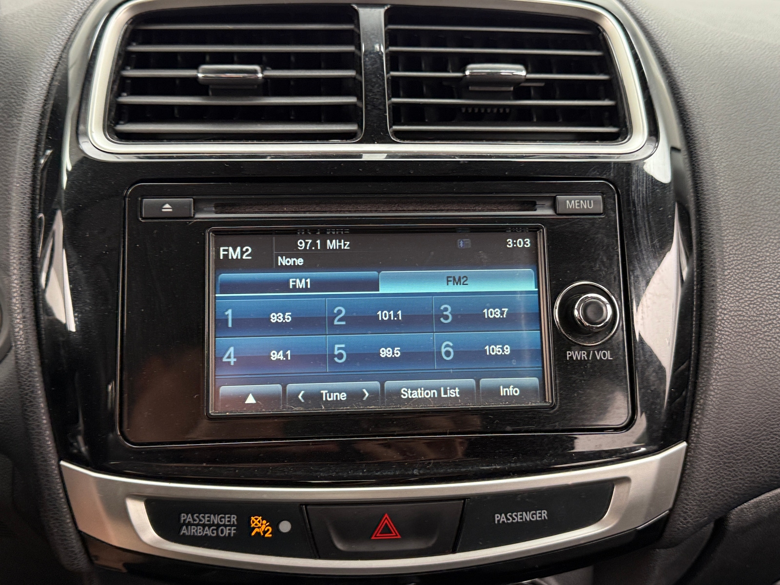 Thumbnail: 2015 Mitsubishi Outlander Sport - 4