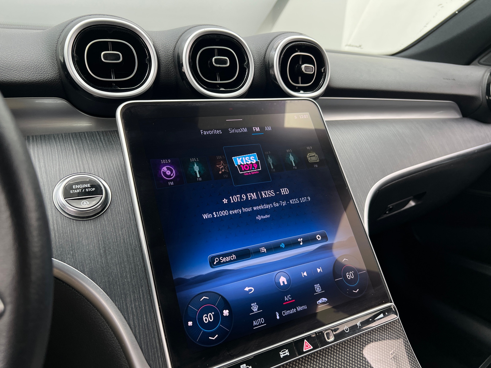 Thumbnail: 2024 Mercedes-Benz C-Class - 3