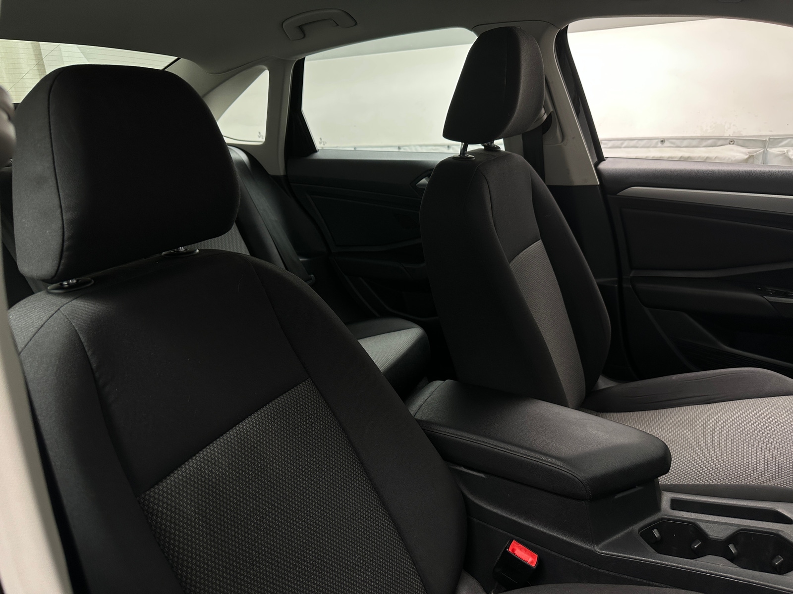 Thumbnail: 2019 Volkswagen Jetta - 2