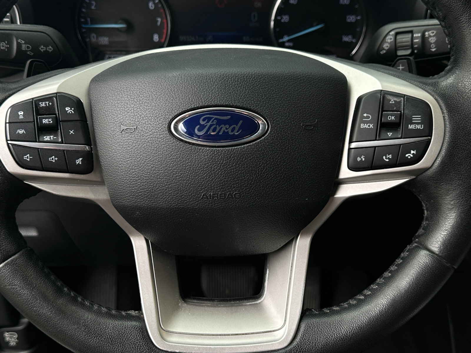 Thumbnail: 2020 Ford Explorer - 4