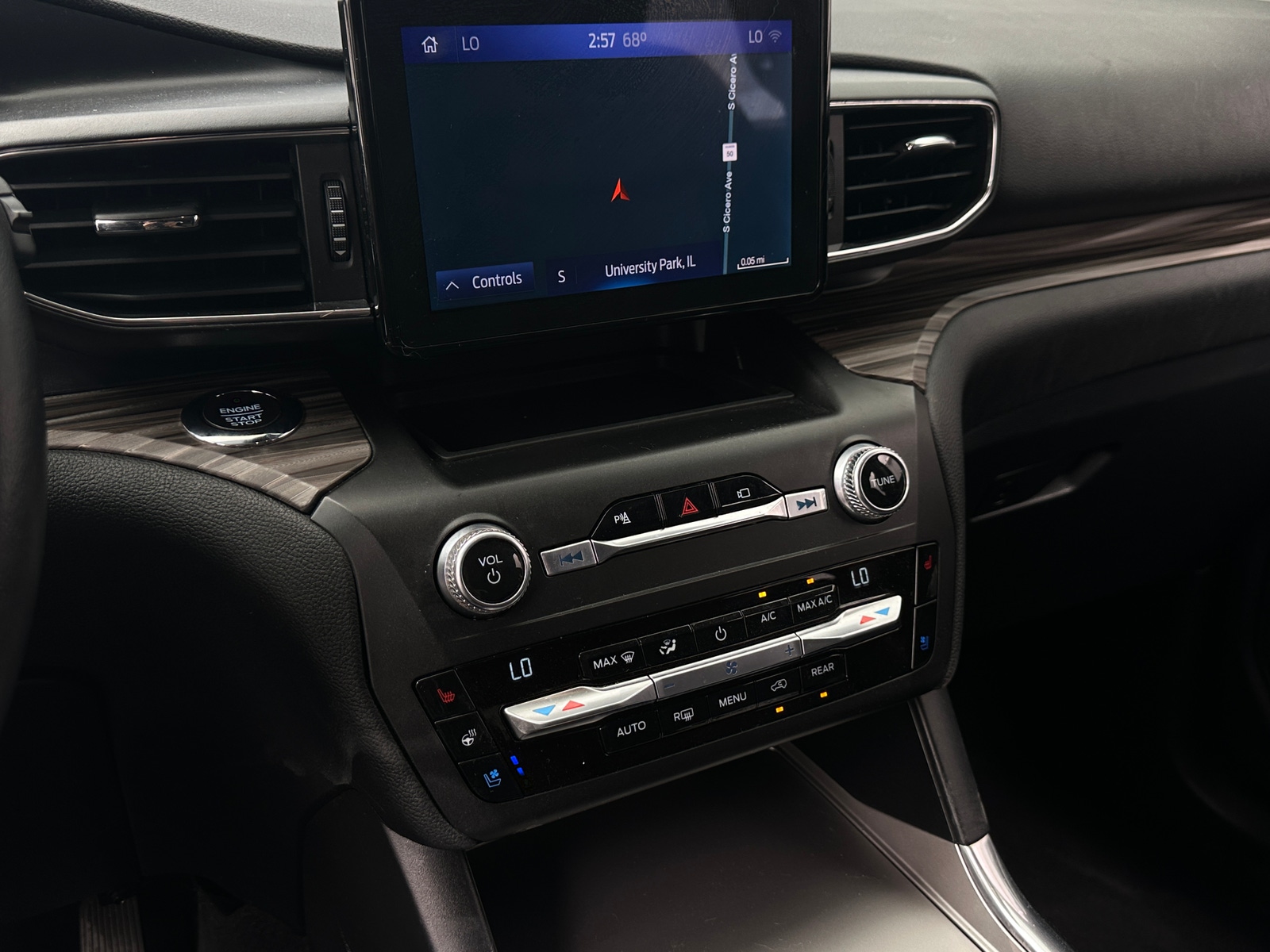 Thumbnail: 2020 Ford Explorer - 3