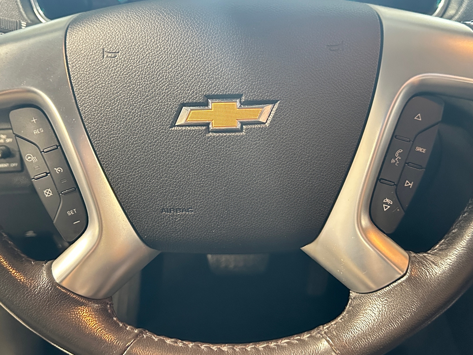 Thumbnail: 2014 Chevrolet Traverse - 4