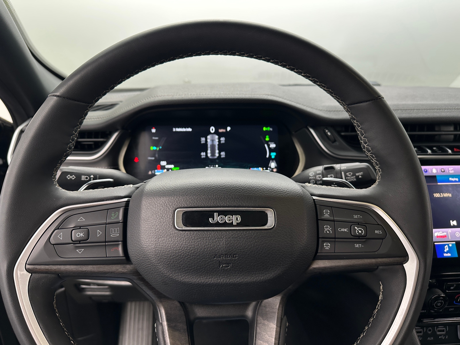 Thumbnail: 2024 Jeep Grand Cherokee - 4