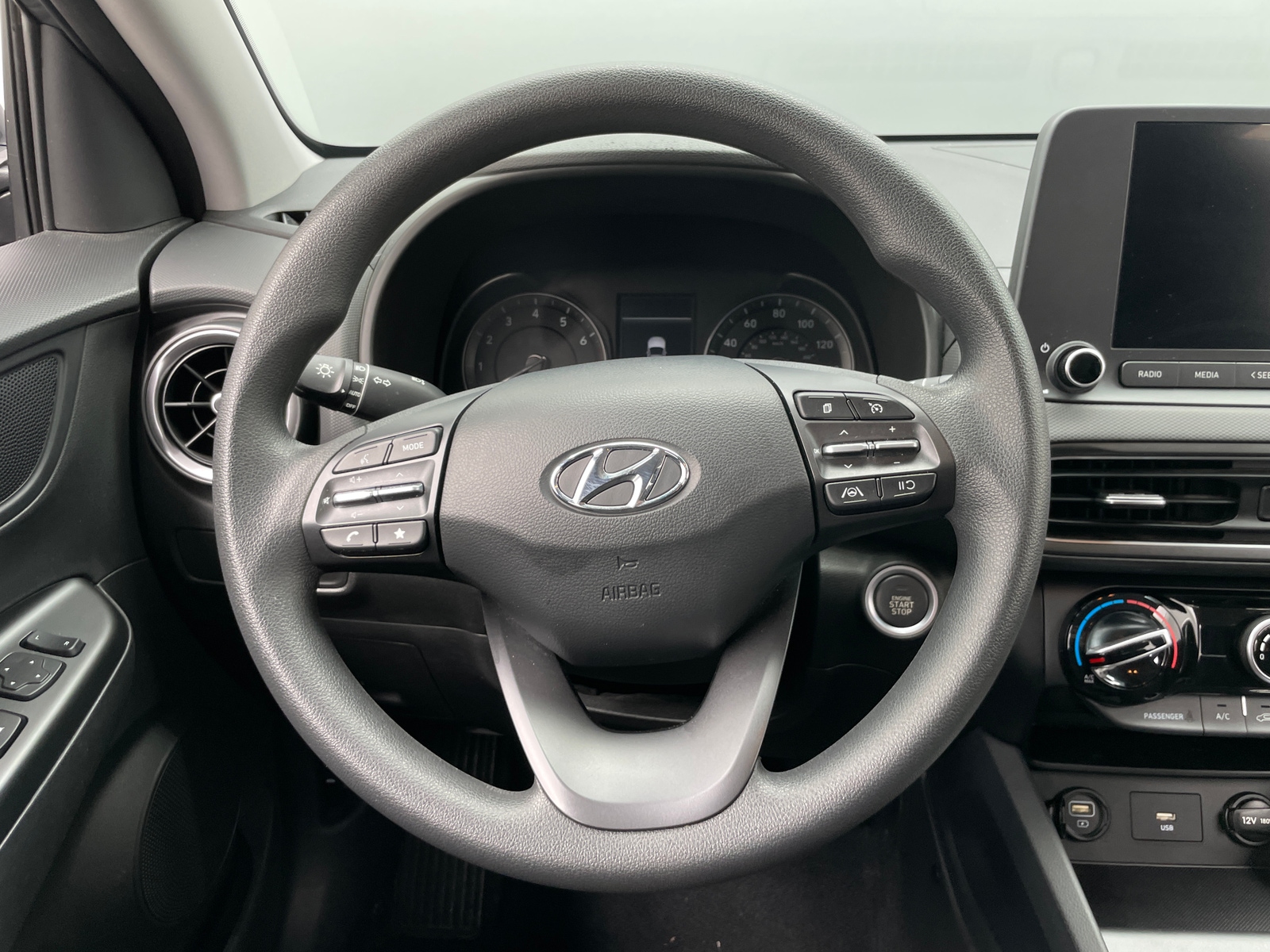 Thumbnail: 2023 Hyundai Kona - 5