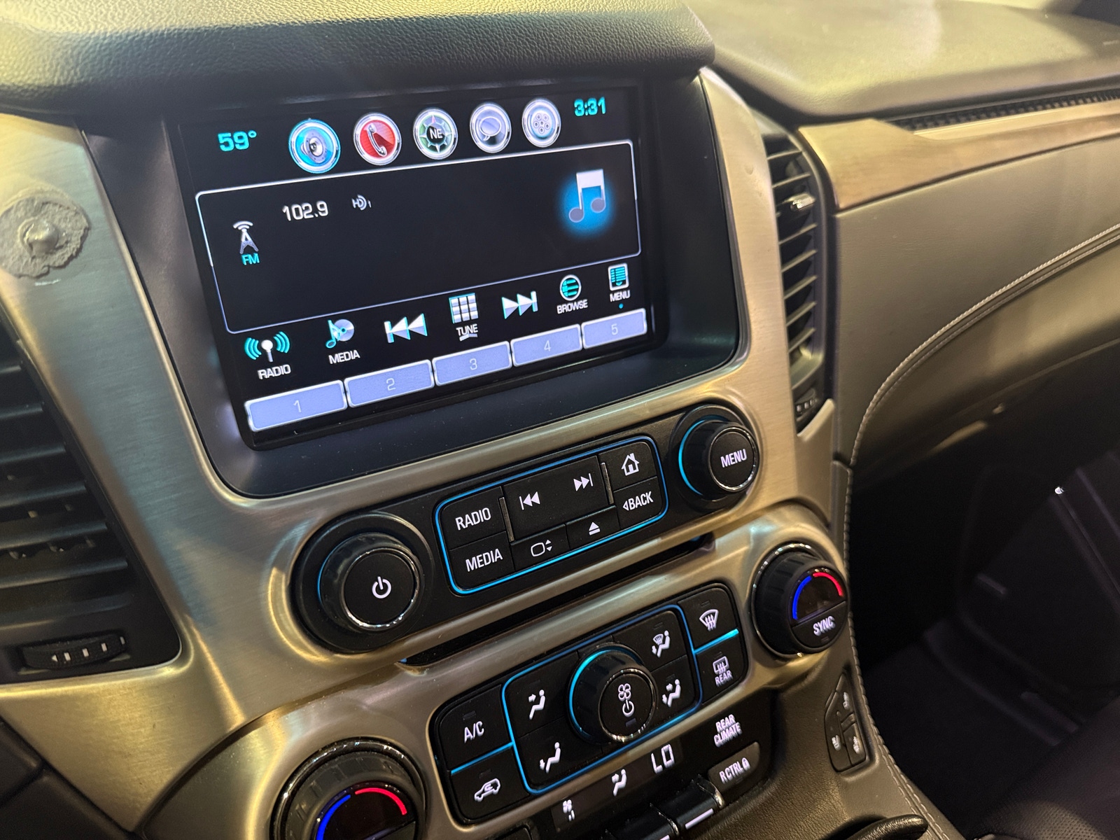 Thumbnail: 2018 GMC Yukon - 3