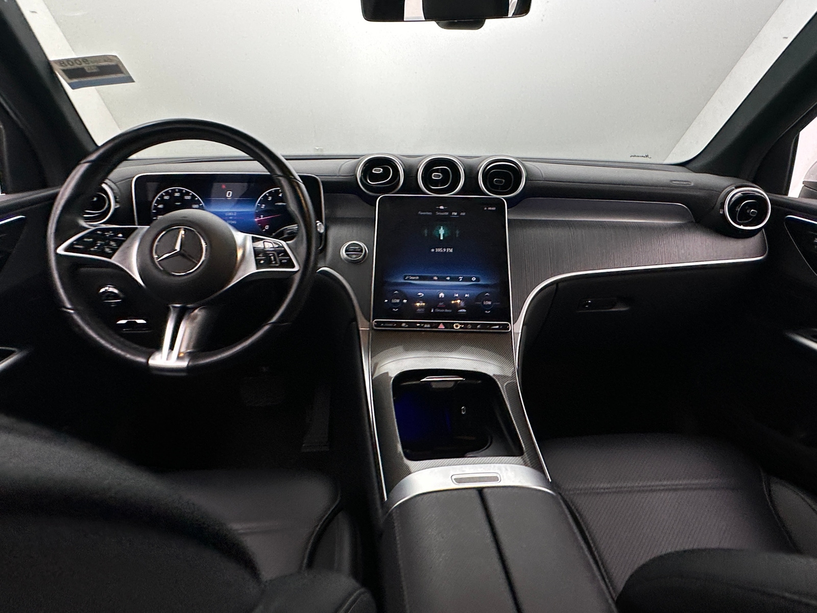 Thumbnail: 2024 Mercedes-Benz GLC - 2