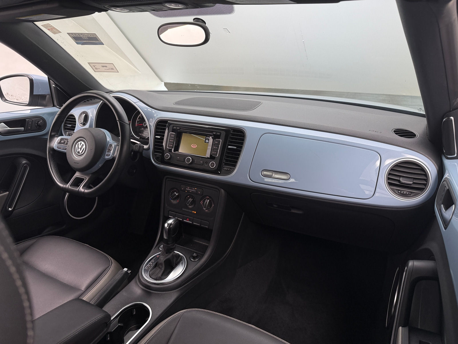 Thumbnail: 2013 Volkswagen Beetle - 3