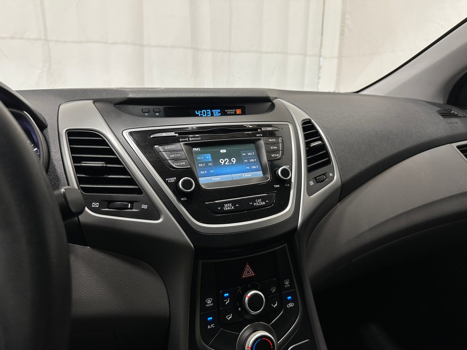 Thumbnail: 2016 Hyundai Elantra - 4