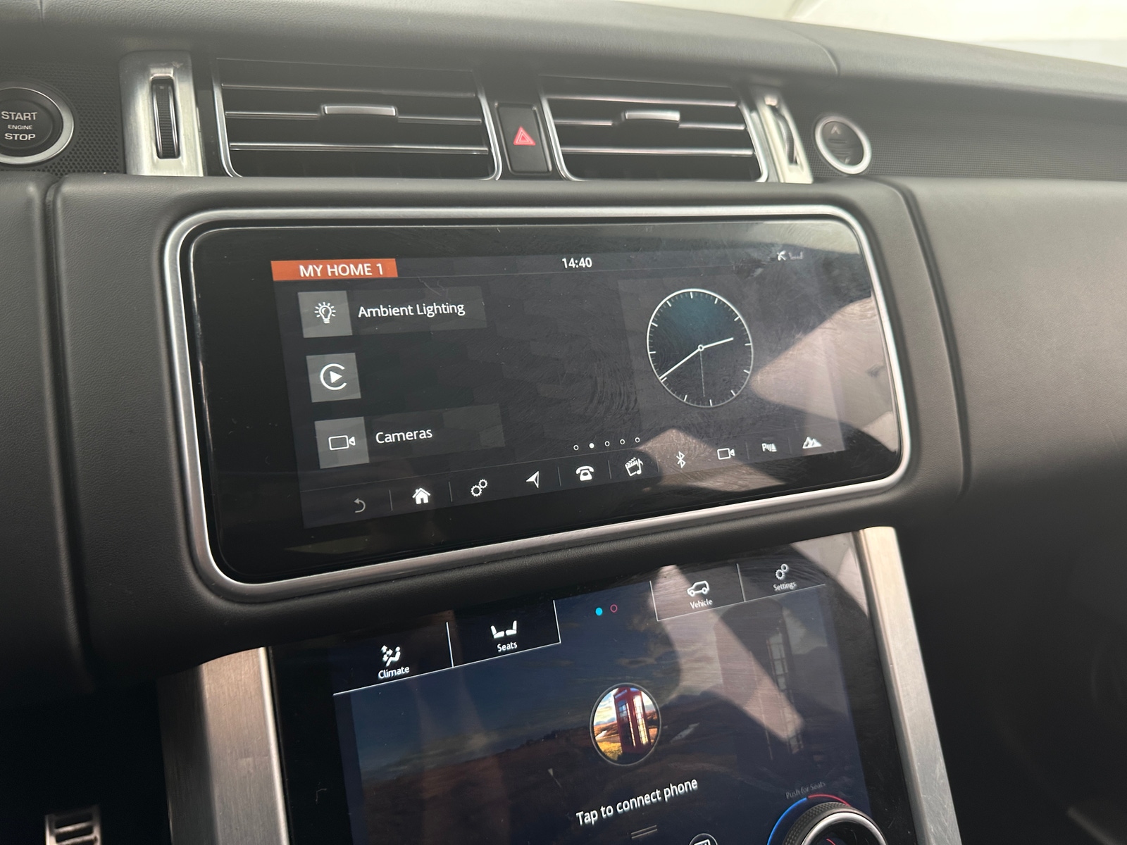 Thumbnail: 2021 Land Rover Range Rover - 3