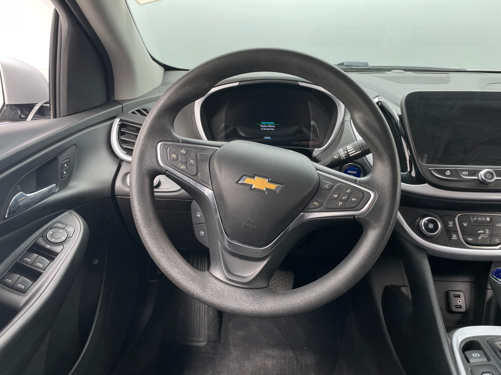 Thumbnail: 2018 Chevrolet Volt - 5