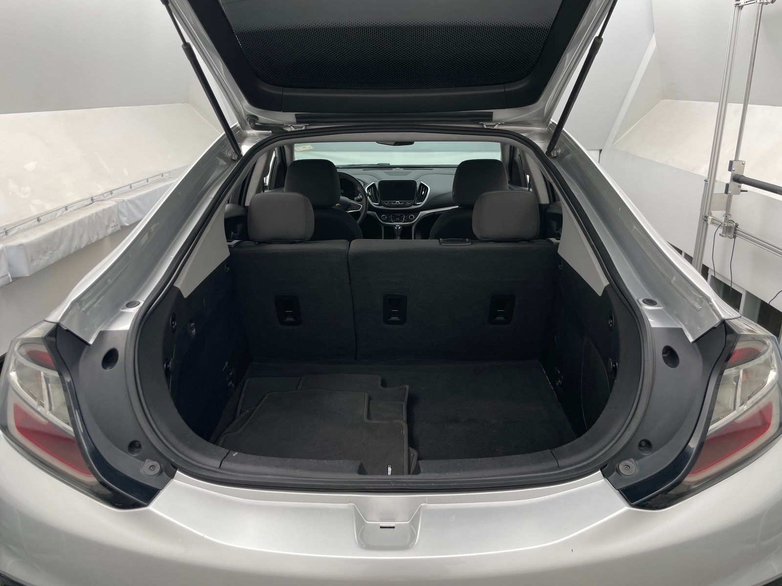 Thumbnail: 2018 Chevrolet Volt - 7