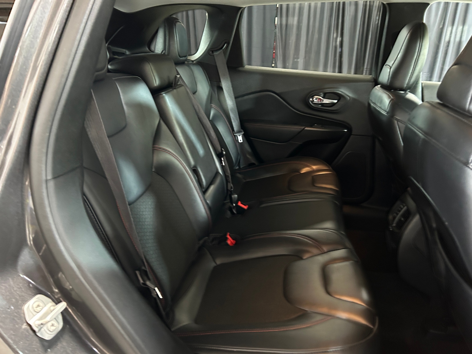 Thumbnail: 2021 Jeep Cherokee - 5