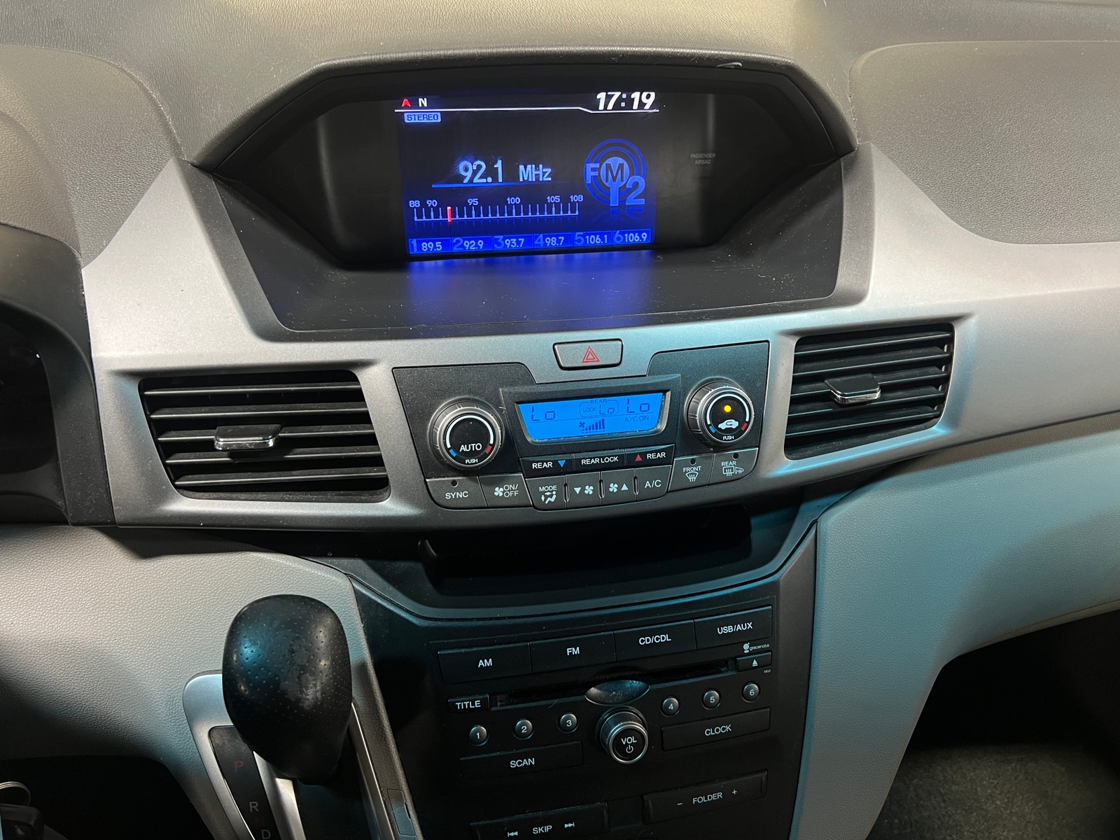 Thumbnail: 2012 Honda Odyssey - 4