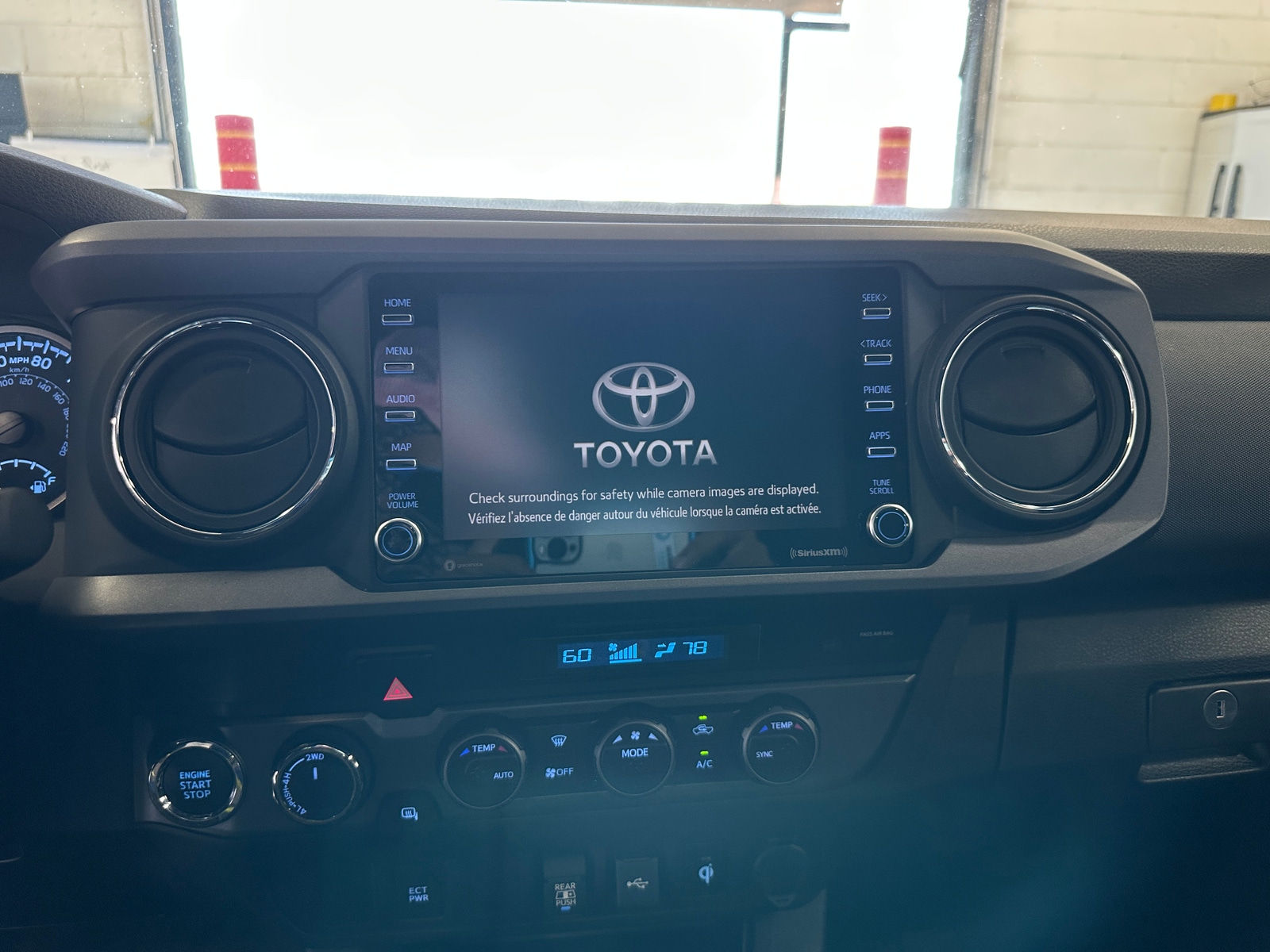 Thumbnail: 2022 Toyota Tacoma - 4
