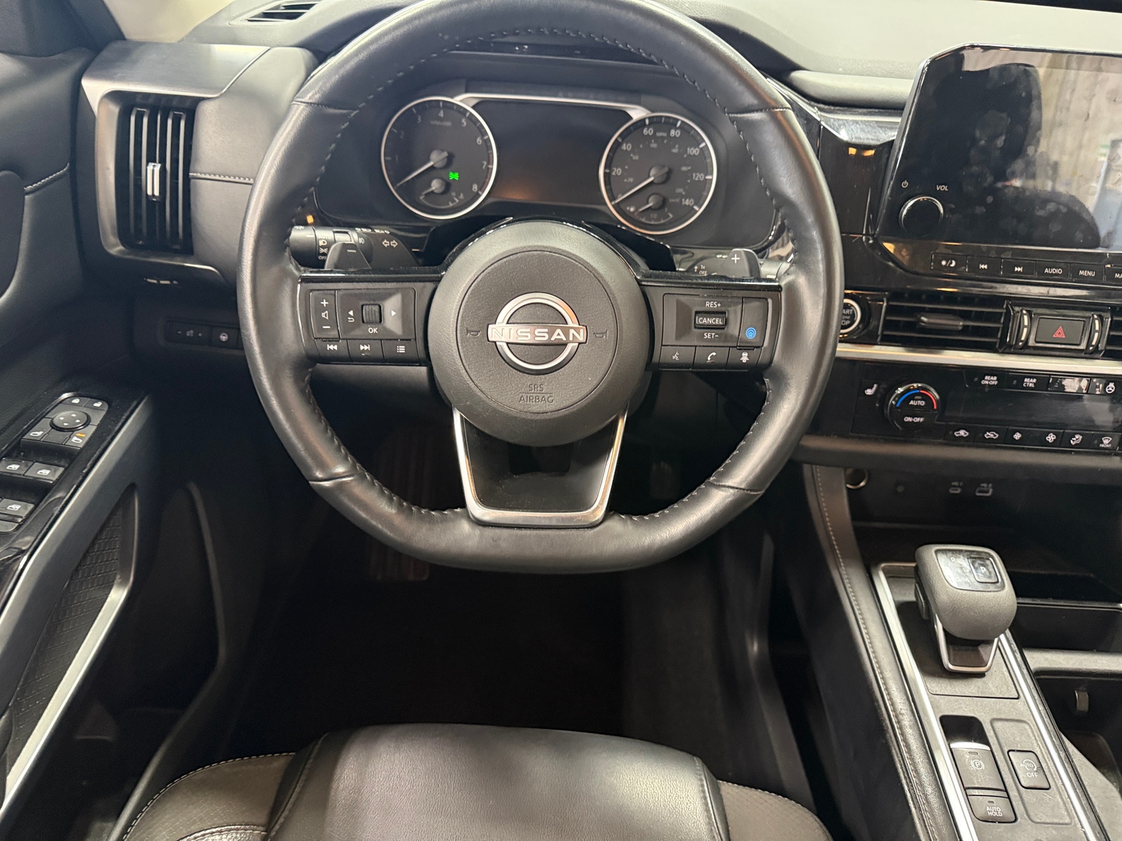 Thumbnail: 2023 Nissan Pathfinder - 4
