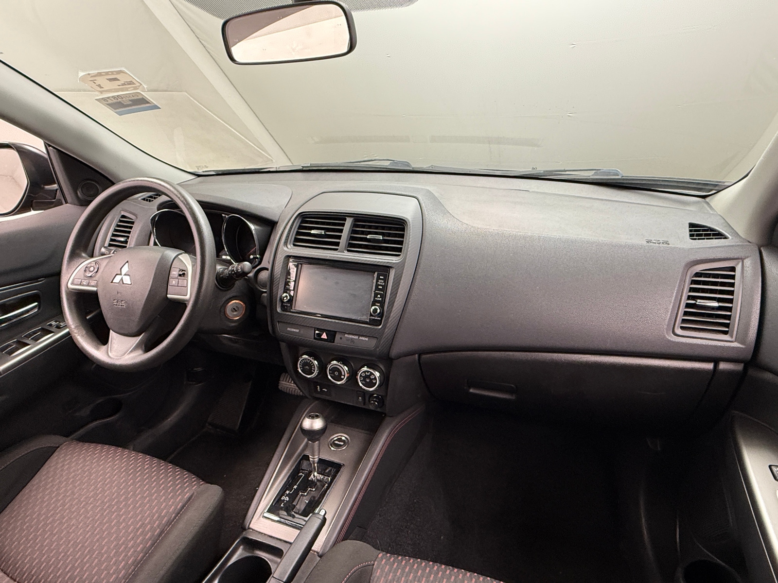 Thumbnail: 2019 Mitsubishi Outlander Sport - 3