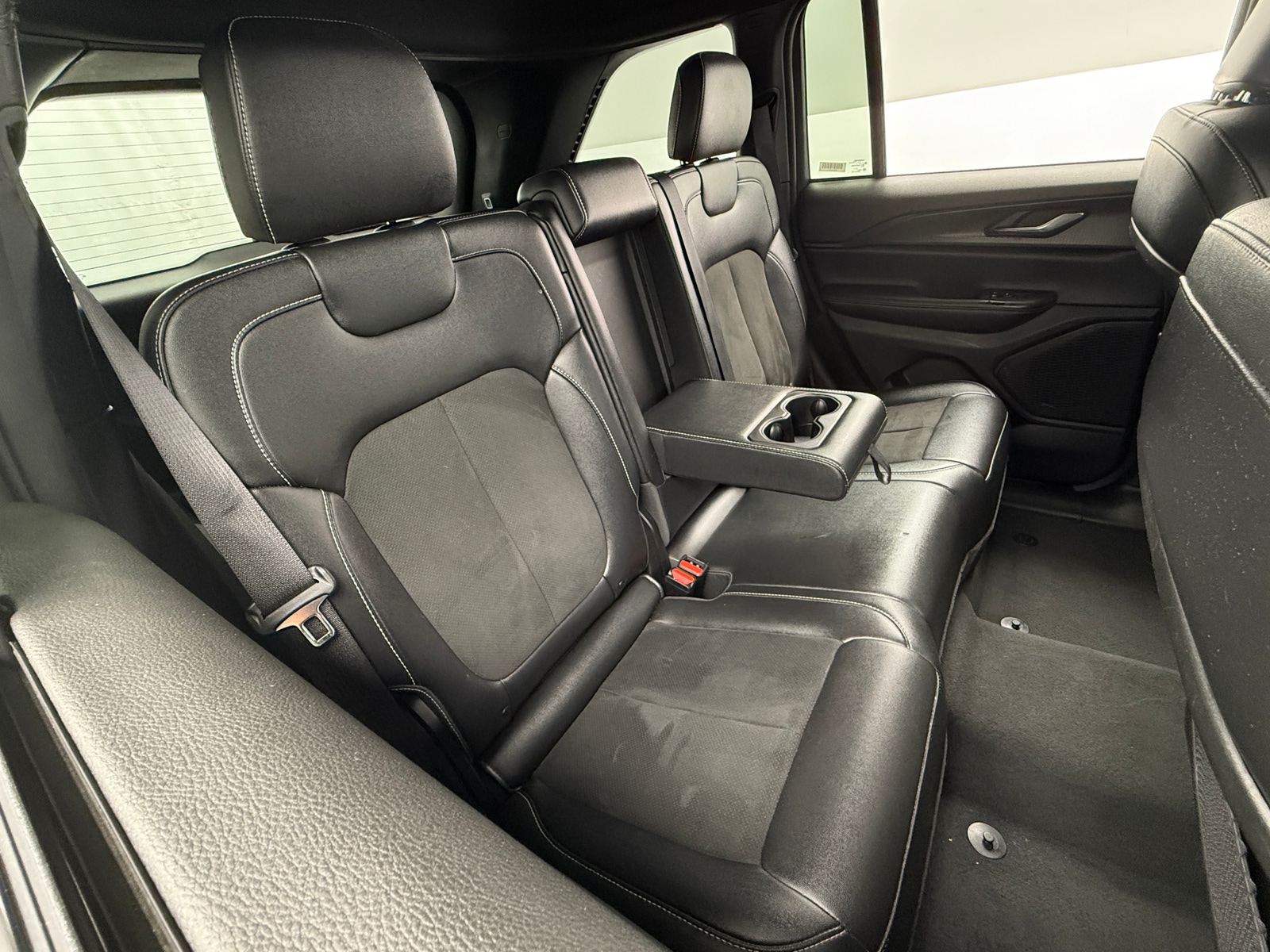Thumbnail: 2024 Jeep Grand Cherokee - 5