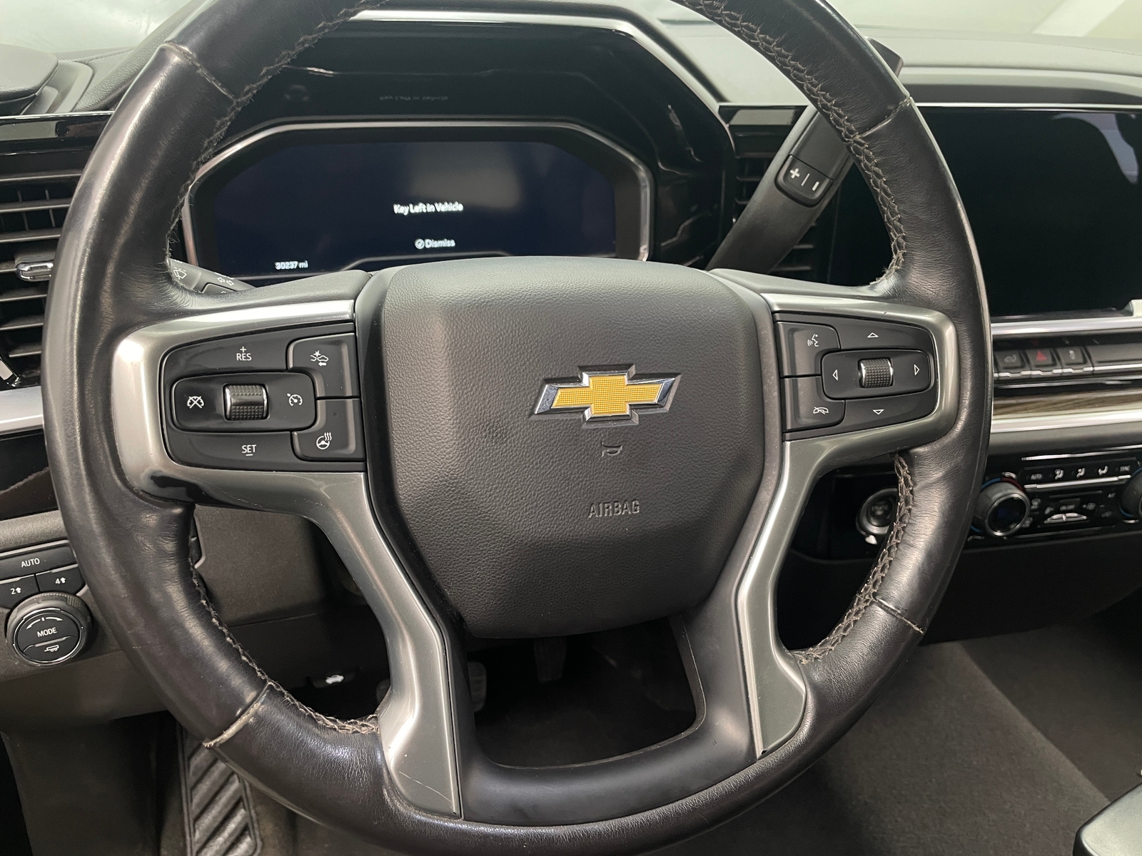 Thumbnail: 2022 Chevrolet Silverado 1500 - 5