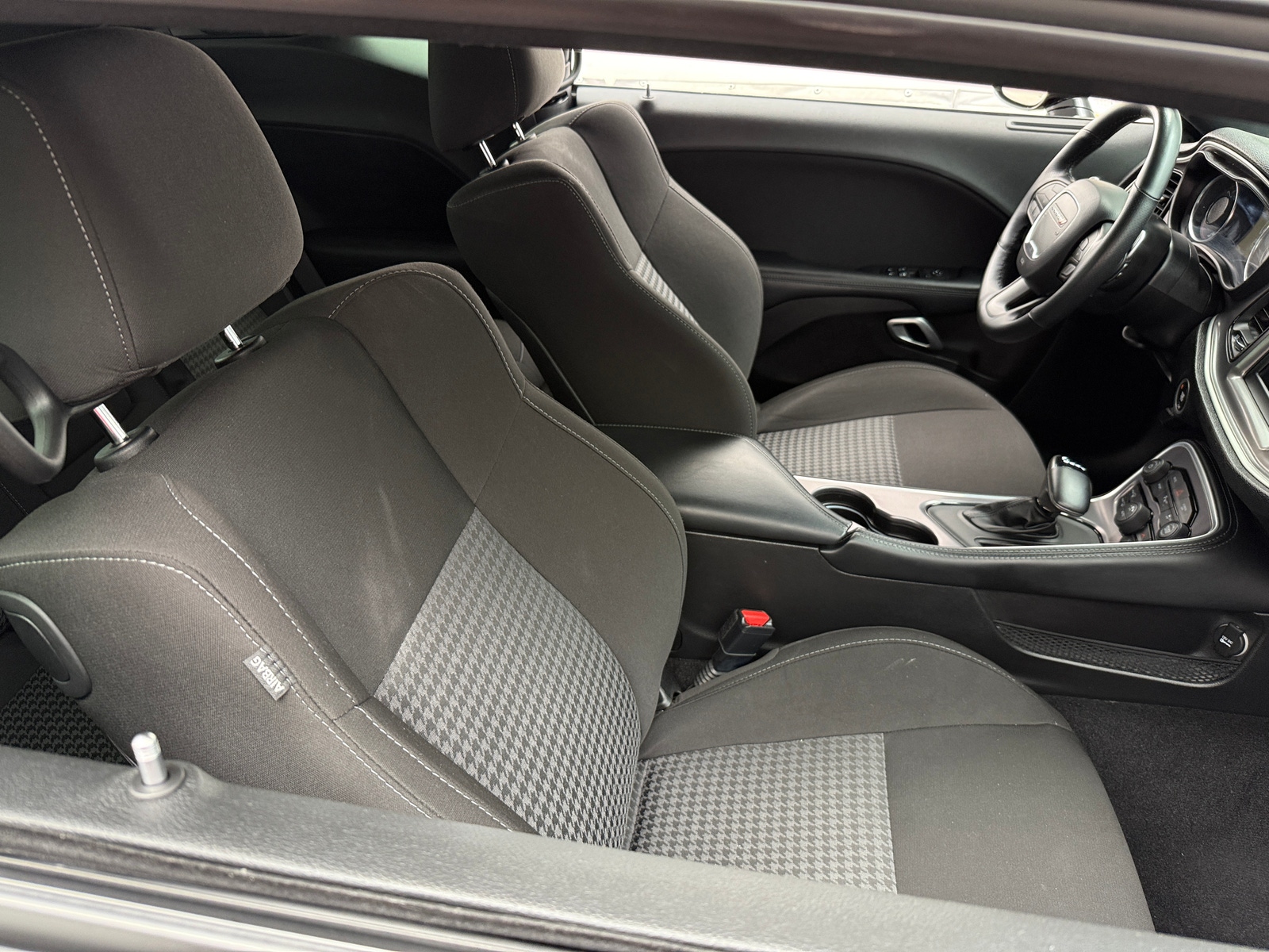 Thumbnail: 2022 Dodge Challenger - 2