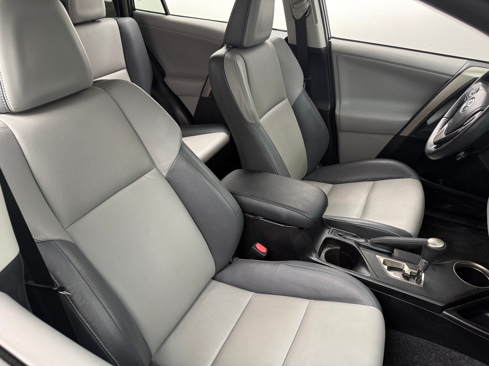 Thumbnail: 2013 Toyota RAV4 - 2