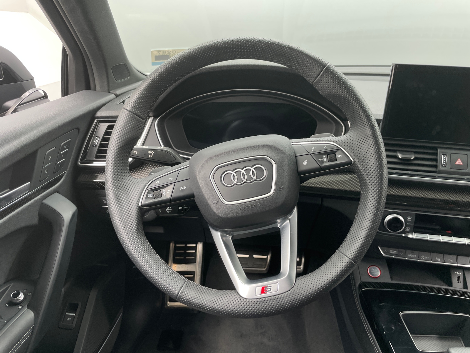 Thumbnail: 2025 Audi SQ5 - 4