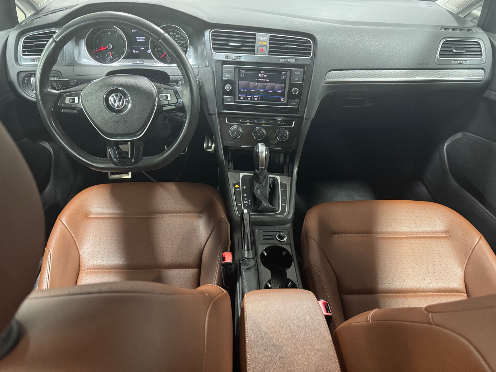 Thumbnail: 2019 Volkswagen Golf - 2