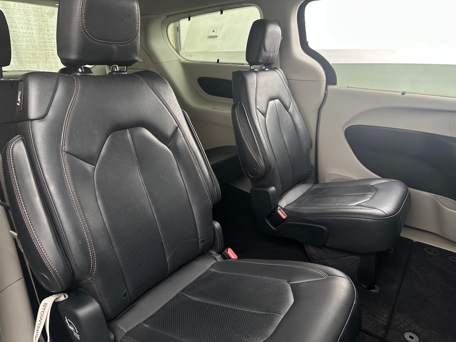 Thumbnail: 2020 Chrysler Pacifica - 5