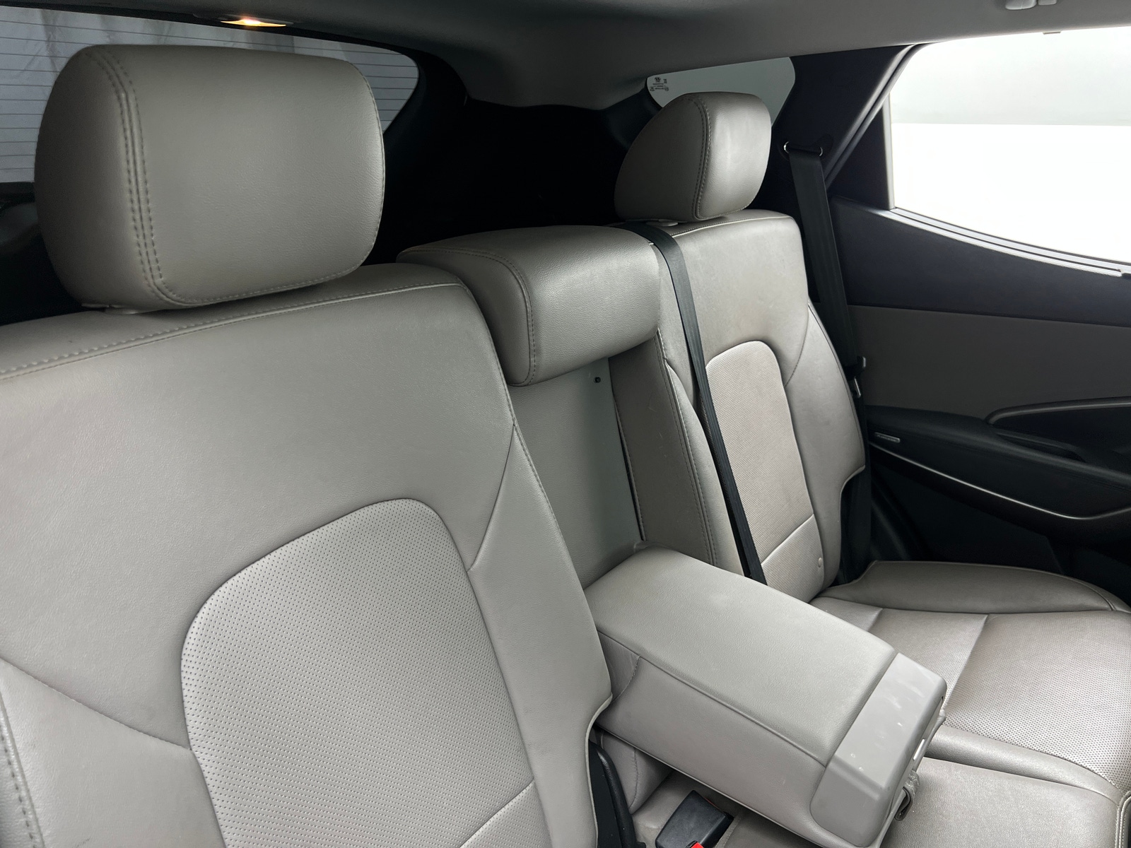 Thumbnail: 2017 Hyundai Santa Fe - 5