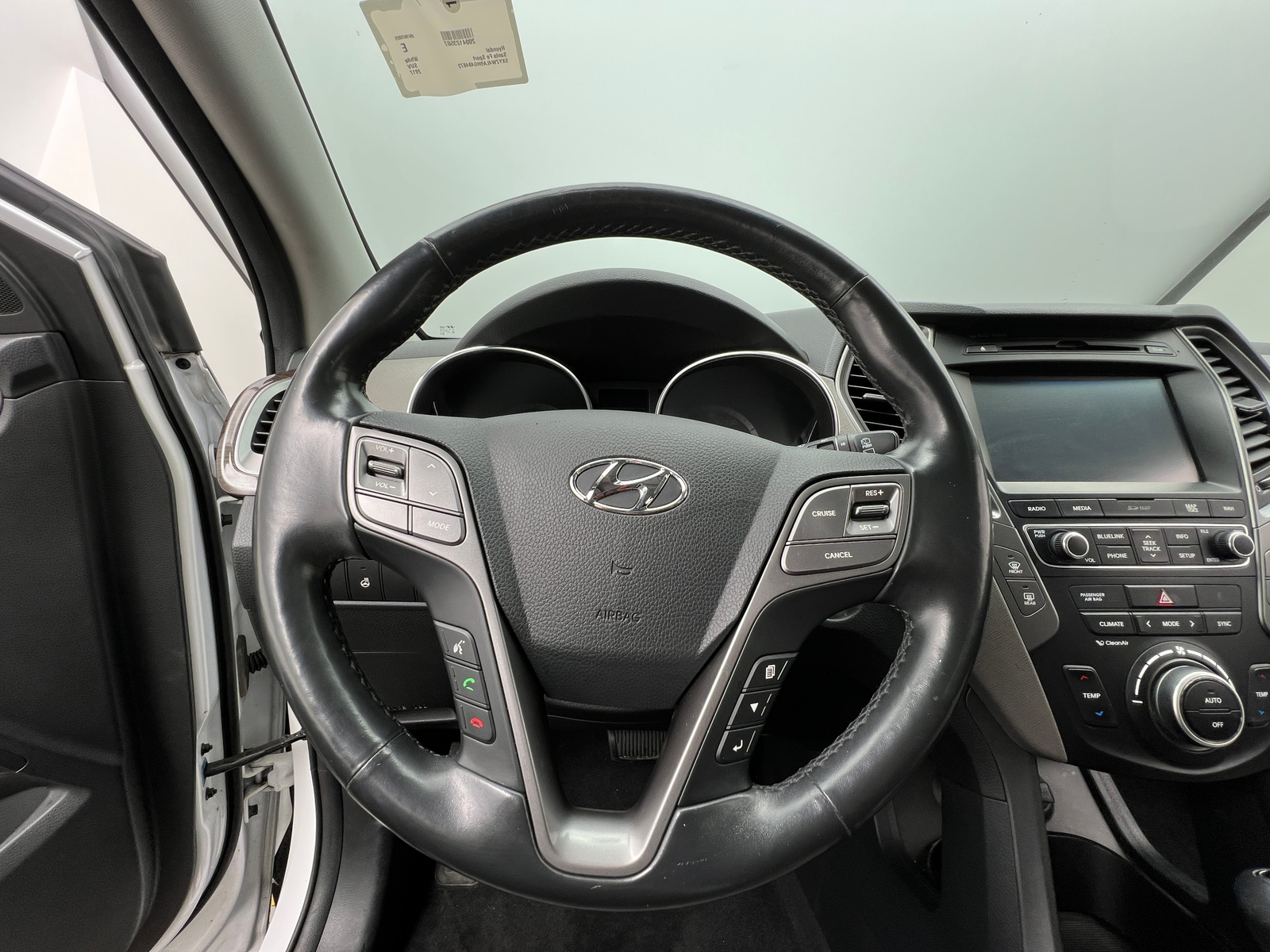 Thumbnail: 2017 Hyundai Santa Fe - 4