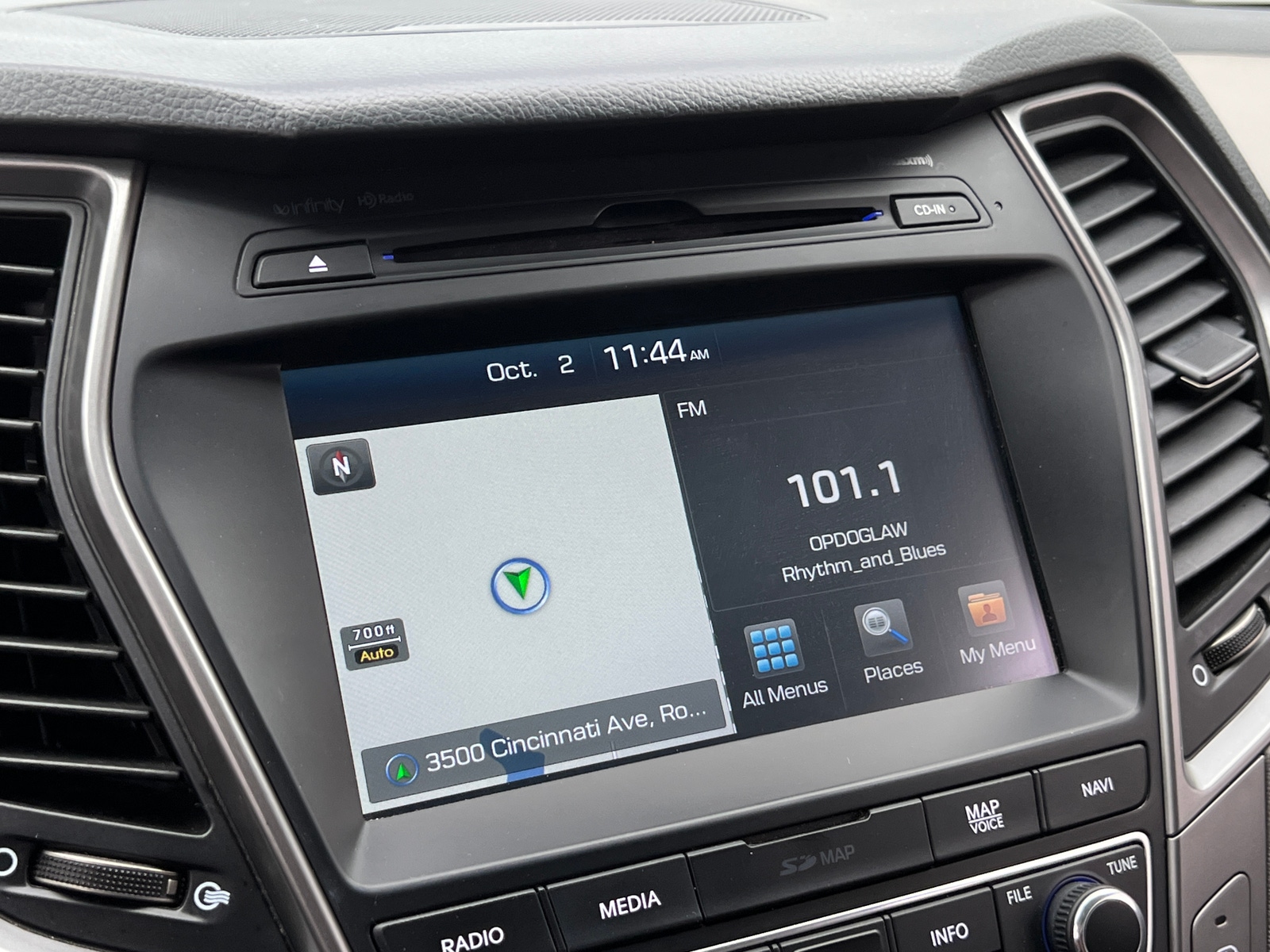 Thumbnail: 2017 Hyundai Santa Fe - 3