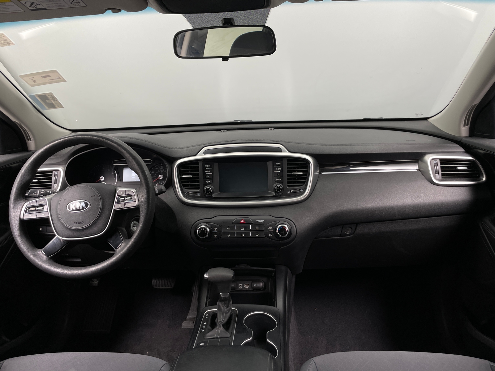 Thumbnail: 2019 Kia Sorento - 3