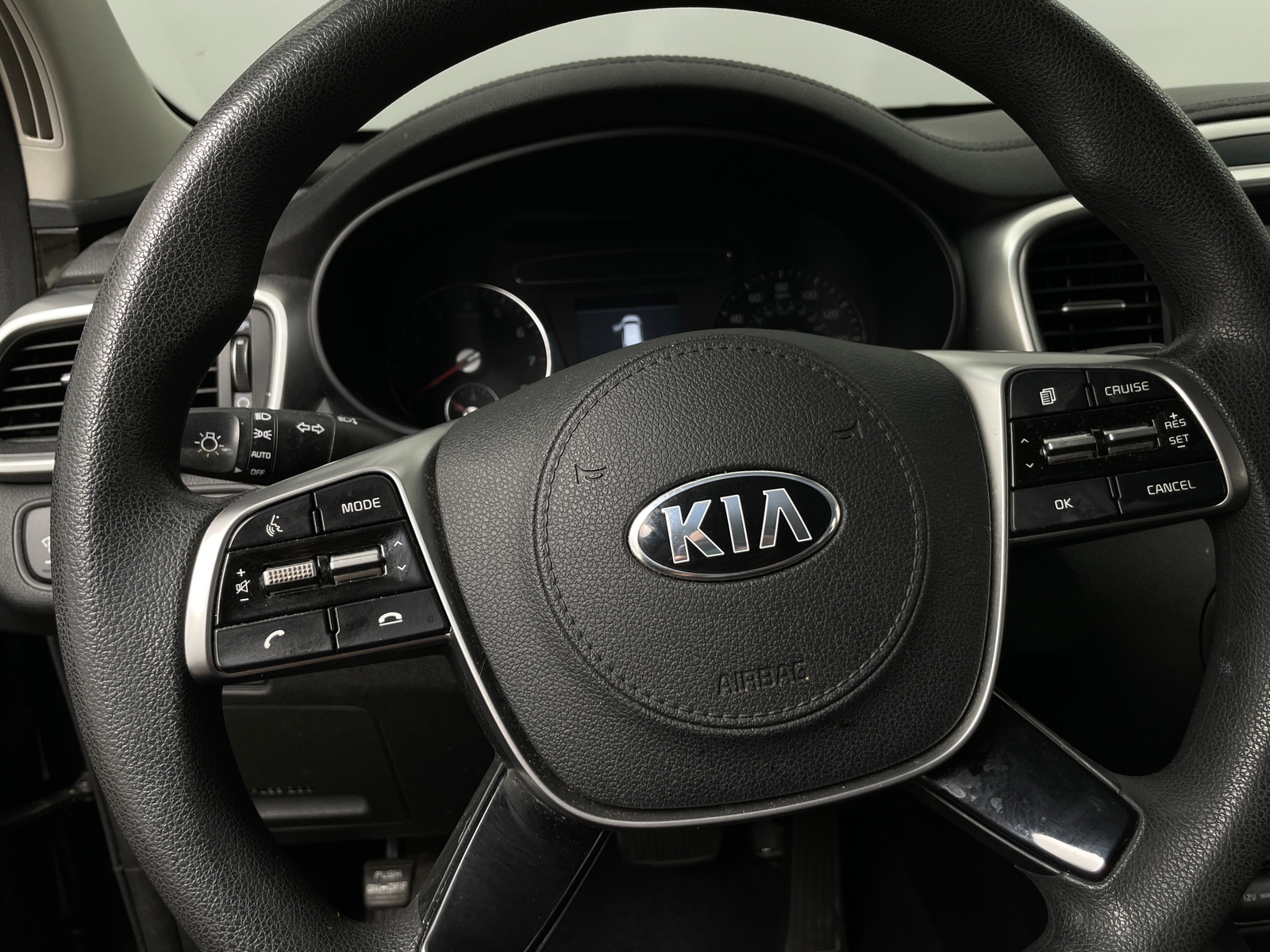 Thumbnail: 2019 Kia Sorento - 5