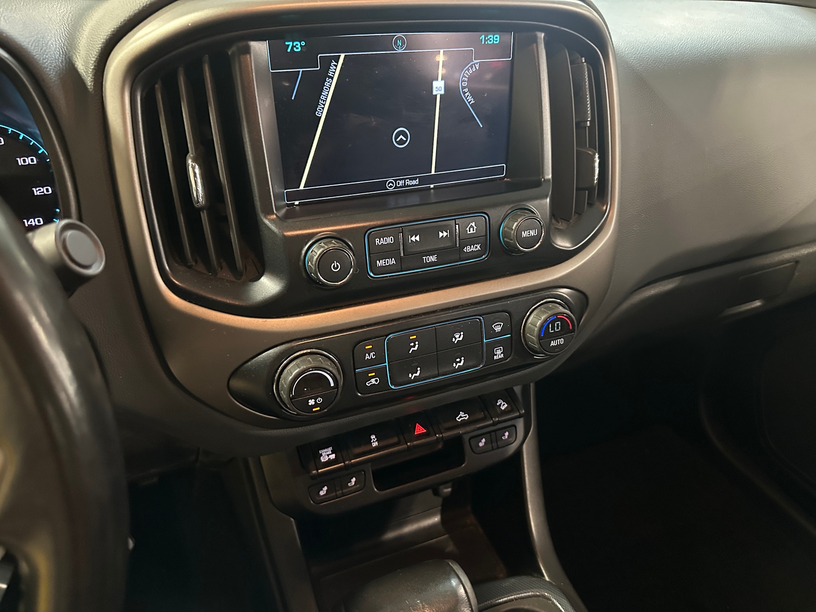 Thumbnail: 2016 Chevrolet Colorado - 3
