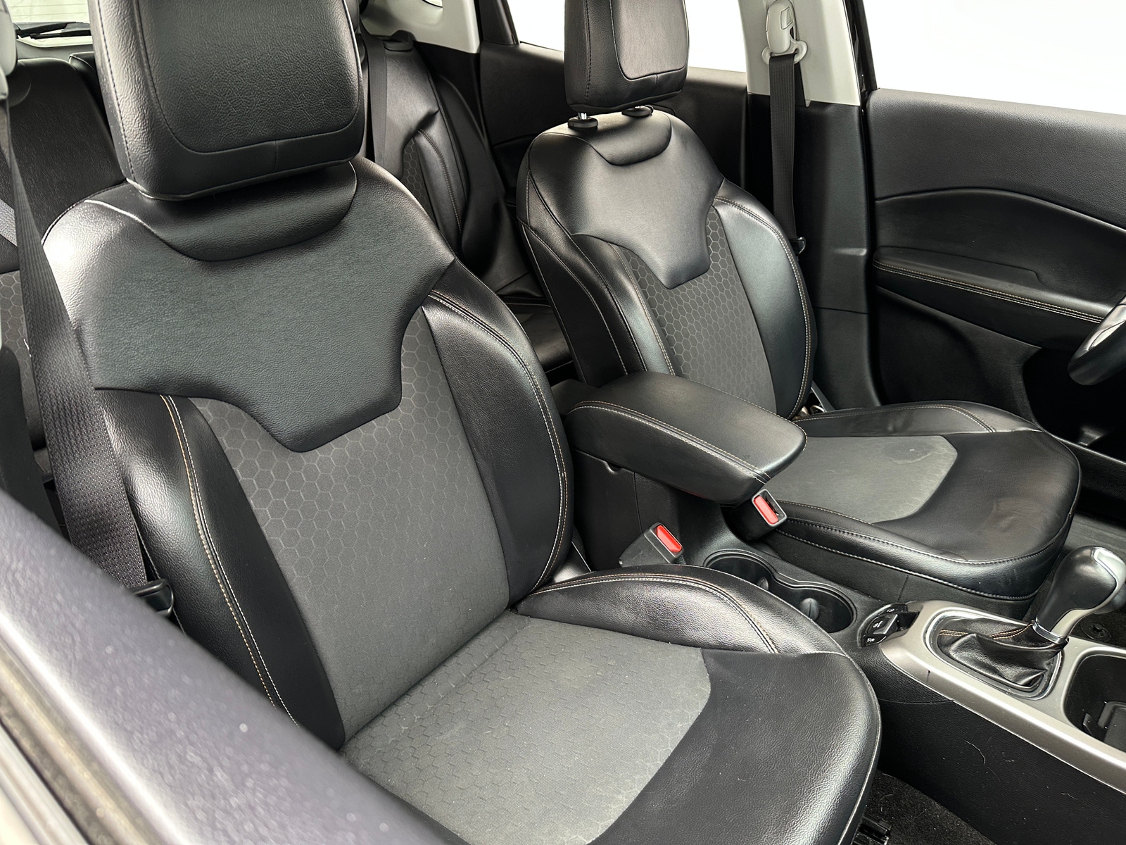 Thumbnail: 2018 Jeep Compass - 2