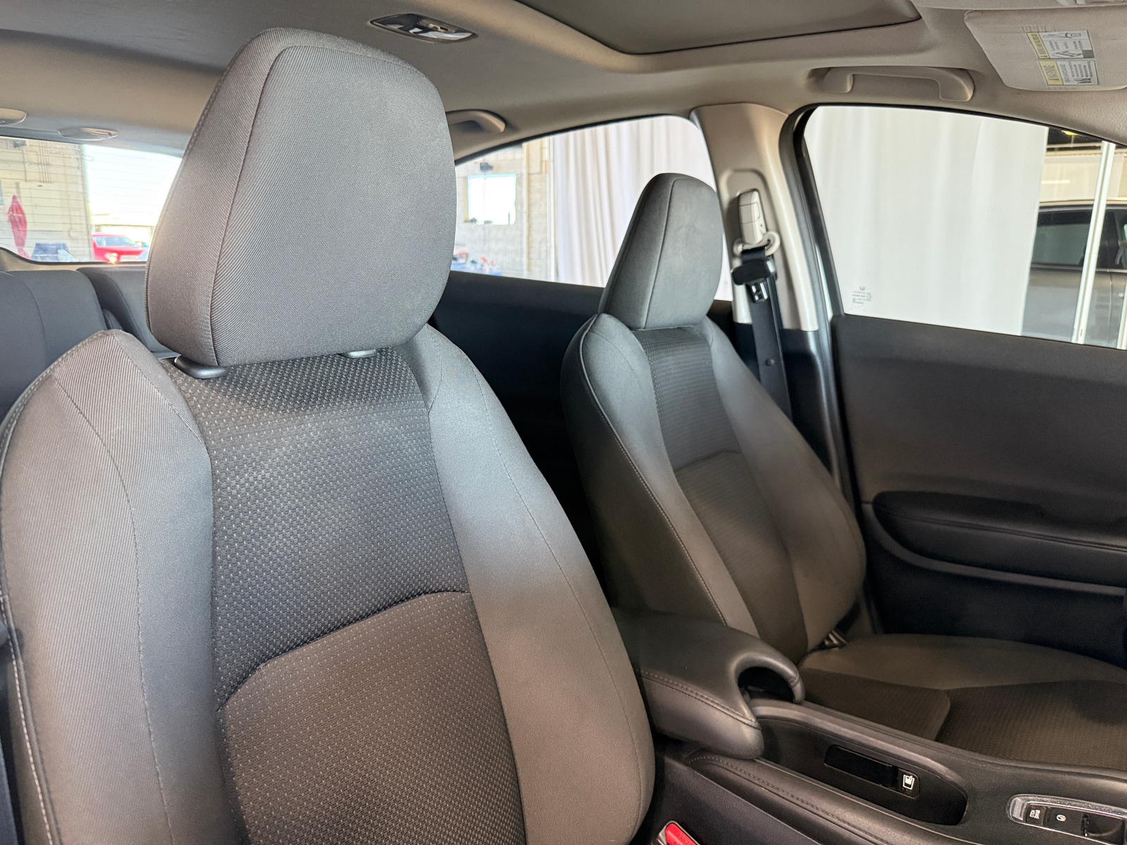 Thumbnail: 2019 Honda HR-V - 2