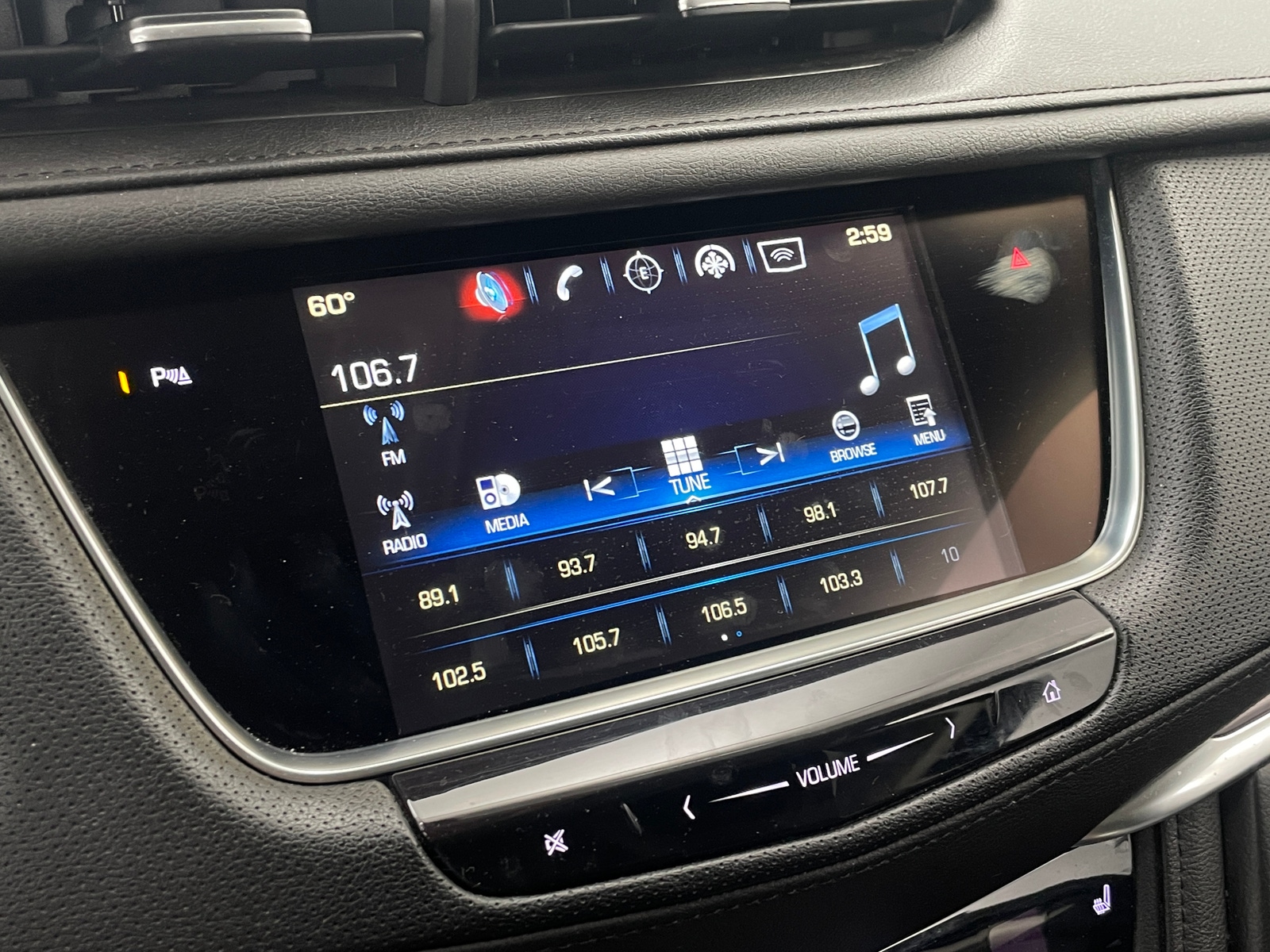 Thumbnail: 2018 Cadillac XT5 - 3