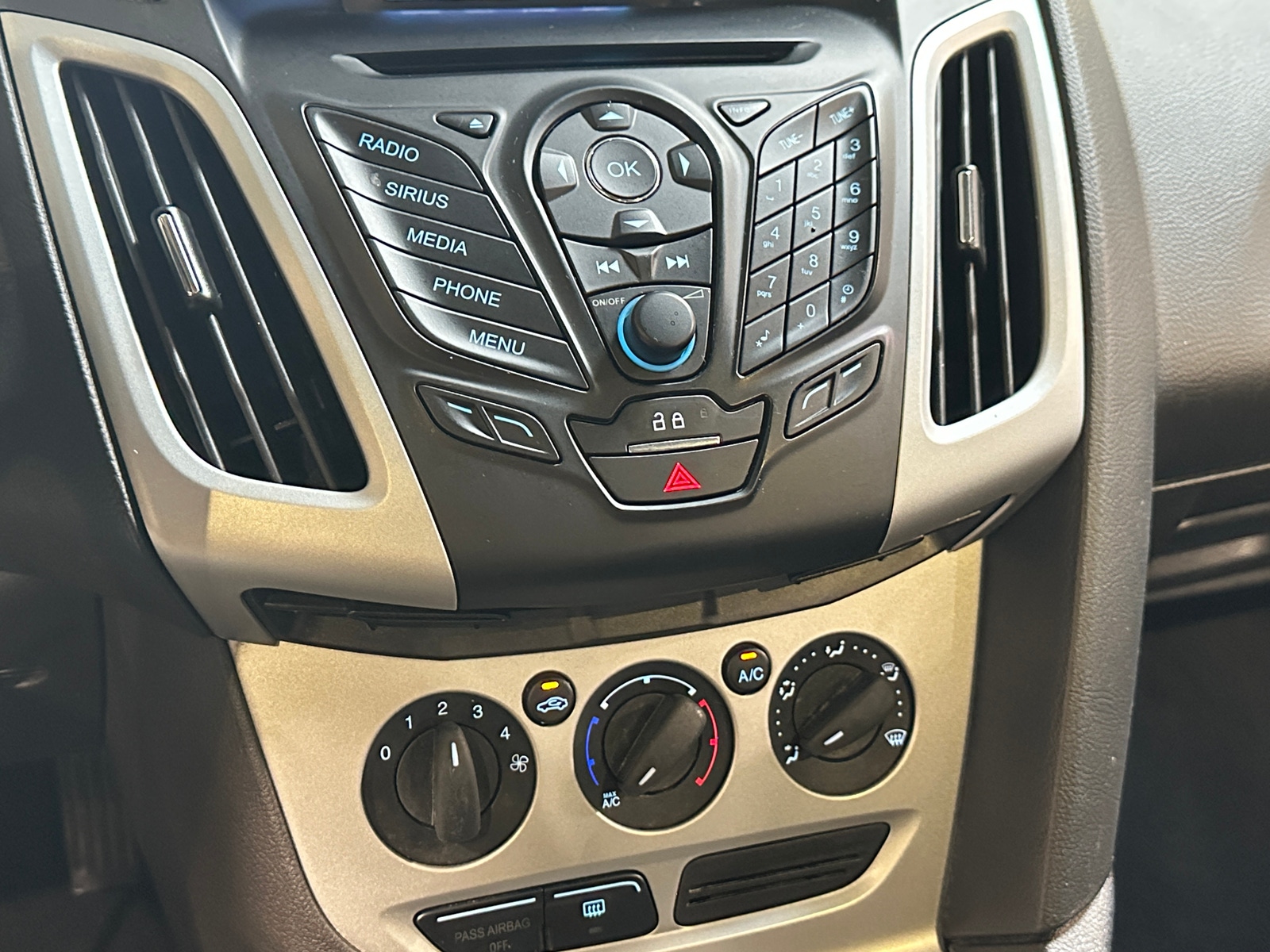 Thumbnail: 2014 Ford Focus - 4