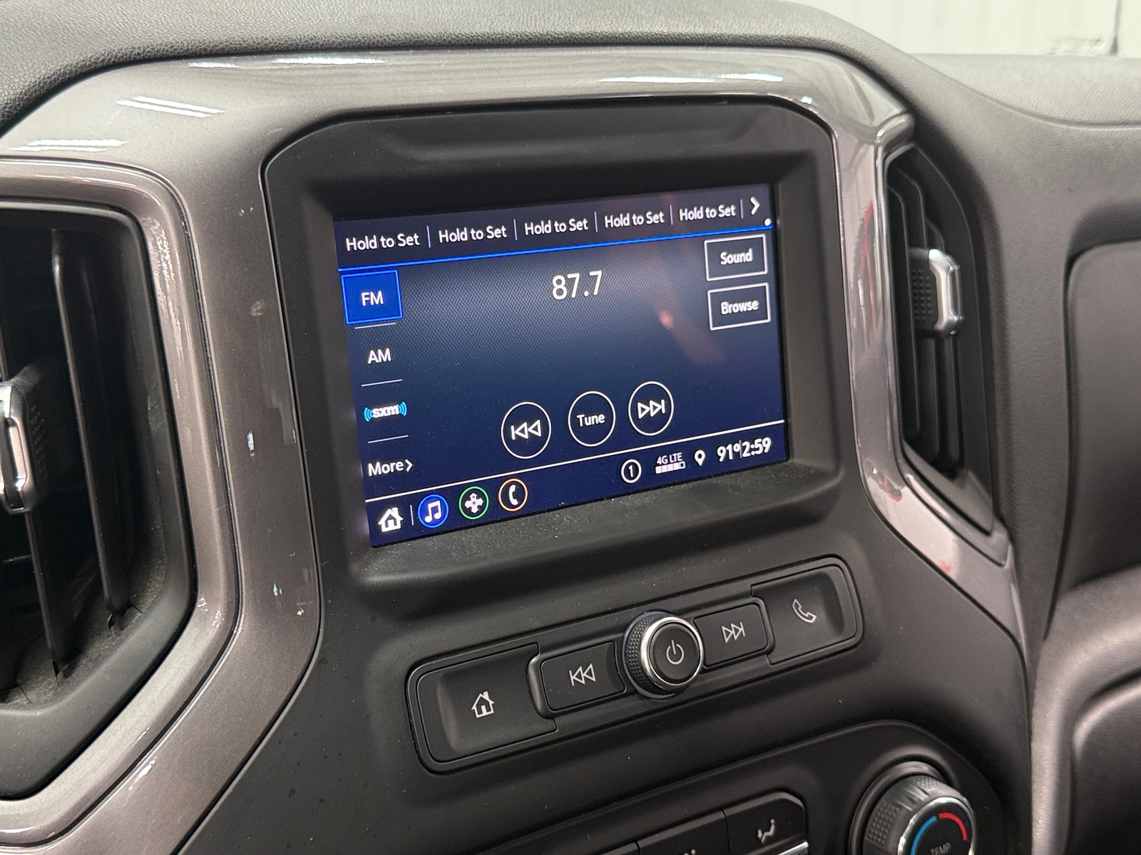 Thumbnail: 2021 Chevrolet Silverado 1500 - 4