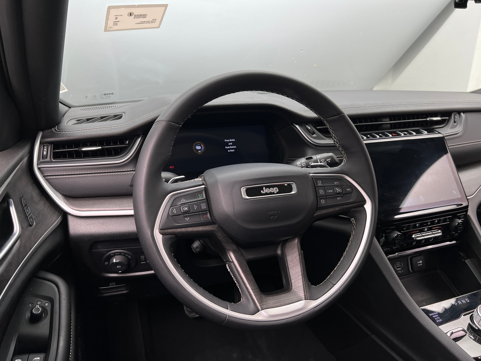 Thumbnail: 2024 Jeep Grand Cherokee L - 4