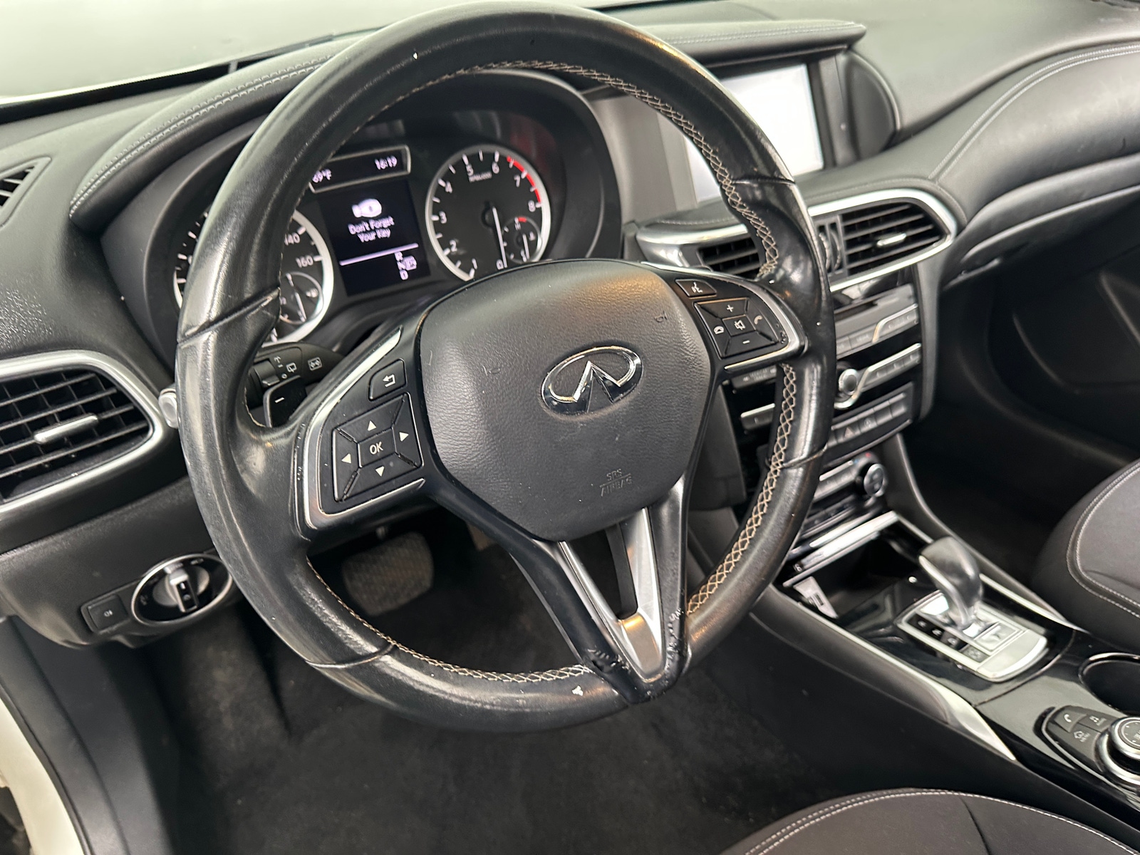 Thumbnail: 2018 INFINITI QX30 - 5