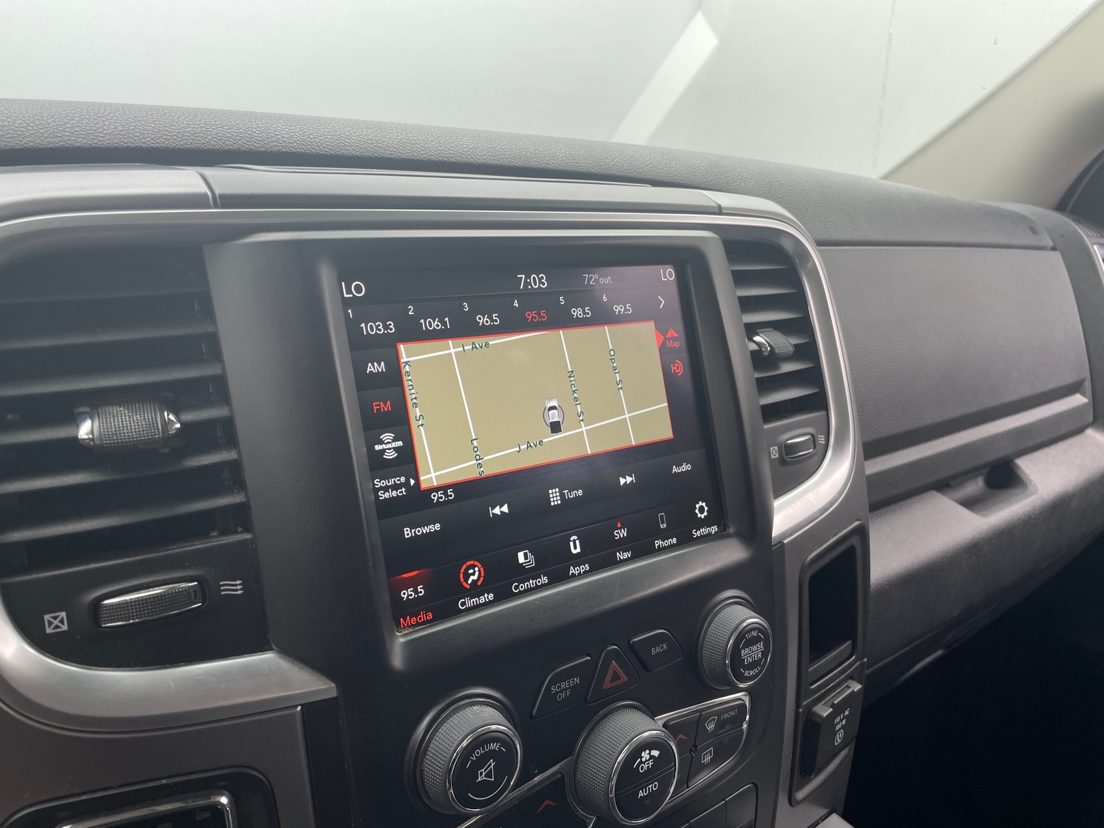 Thumbnail: 2023 RAM 1500 Classic - 4