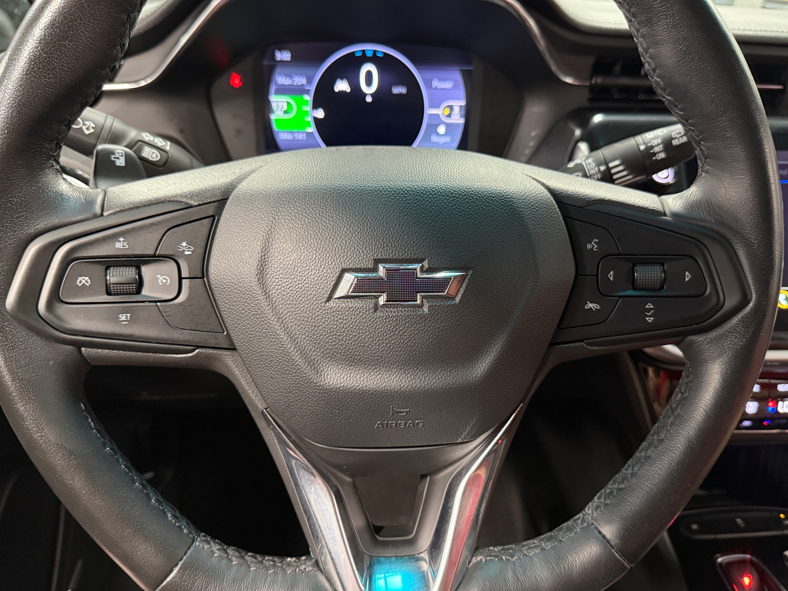 Thumbnail: 2023 Chevrolet Bolt EV - 4