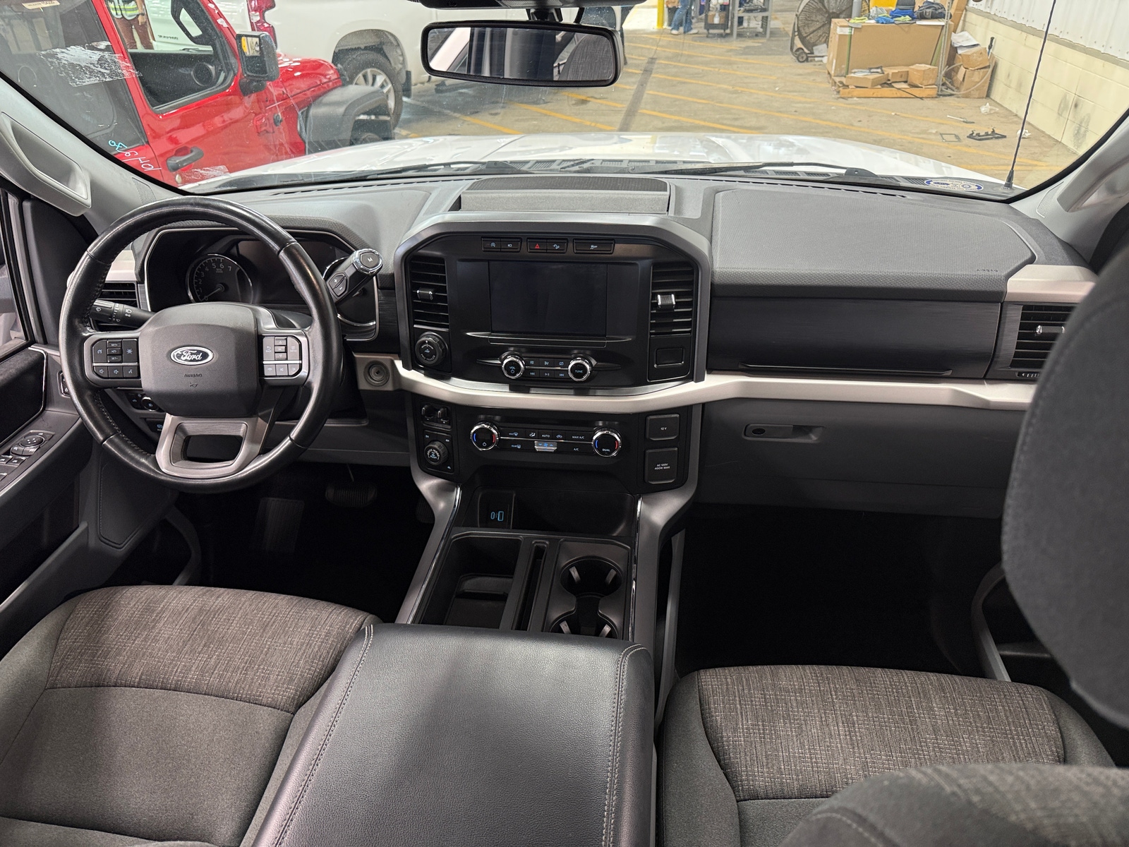 Thumbnail: 2021 Ford Econoline - 3