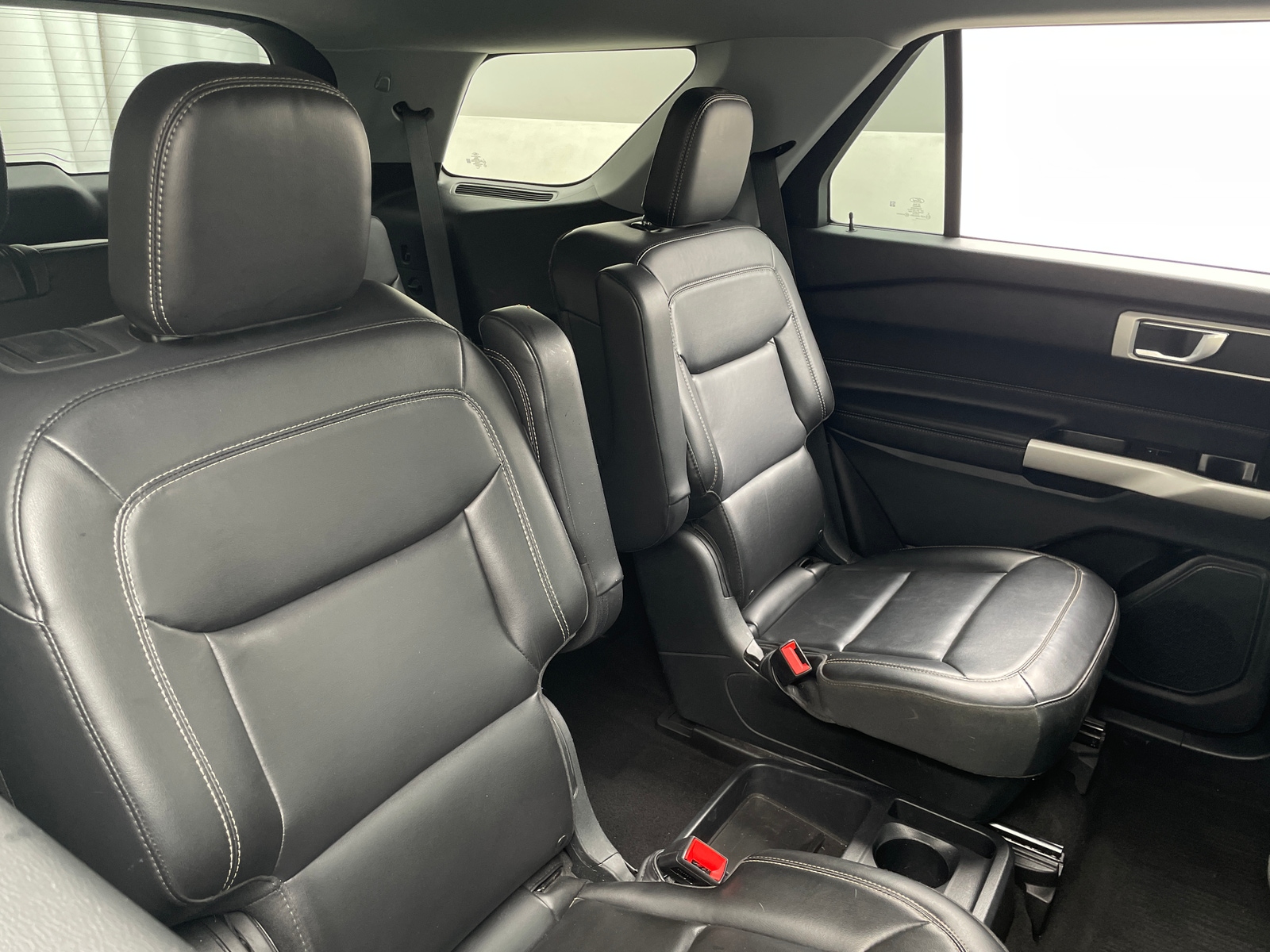 Thumbnail: 2021 Ford Explorer - 6