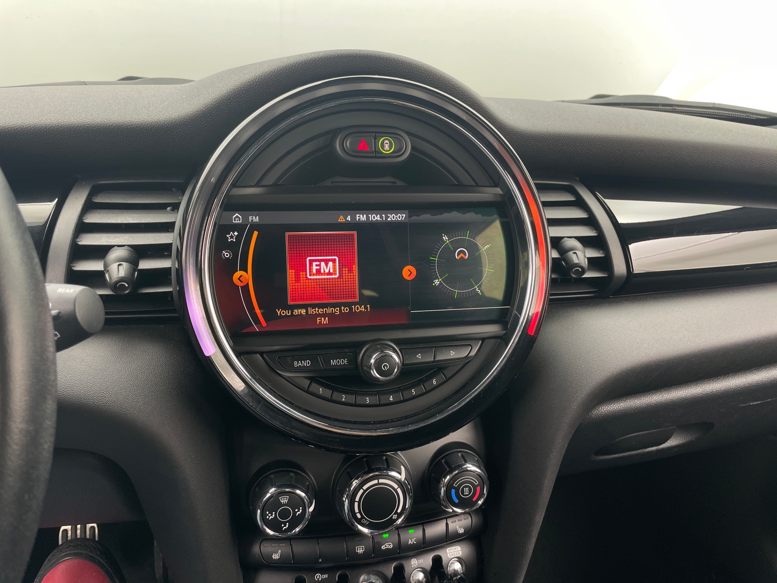 Thumbnail: 2019 MINI Cooper Hardtop - 3