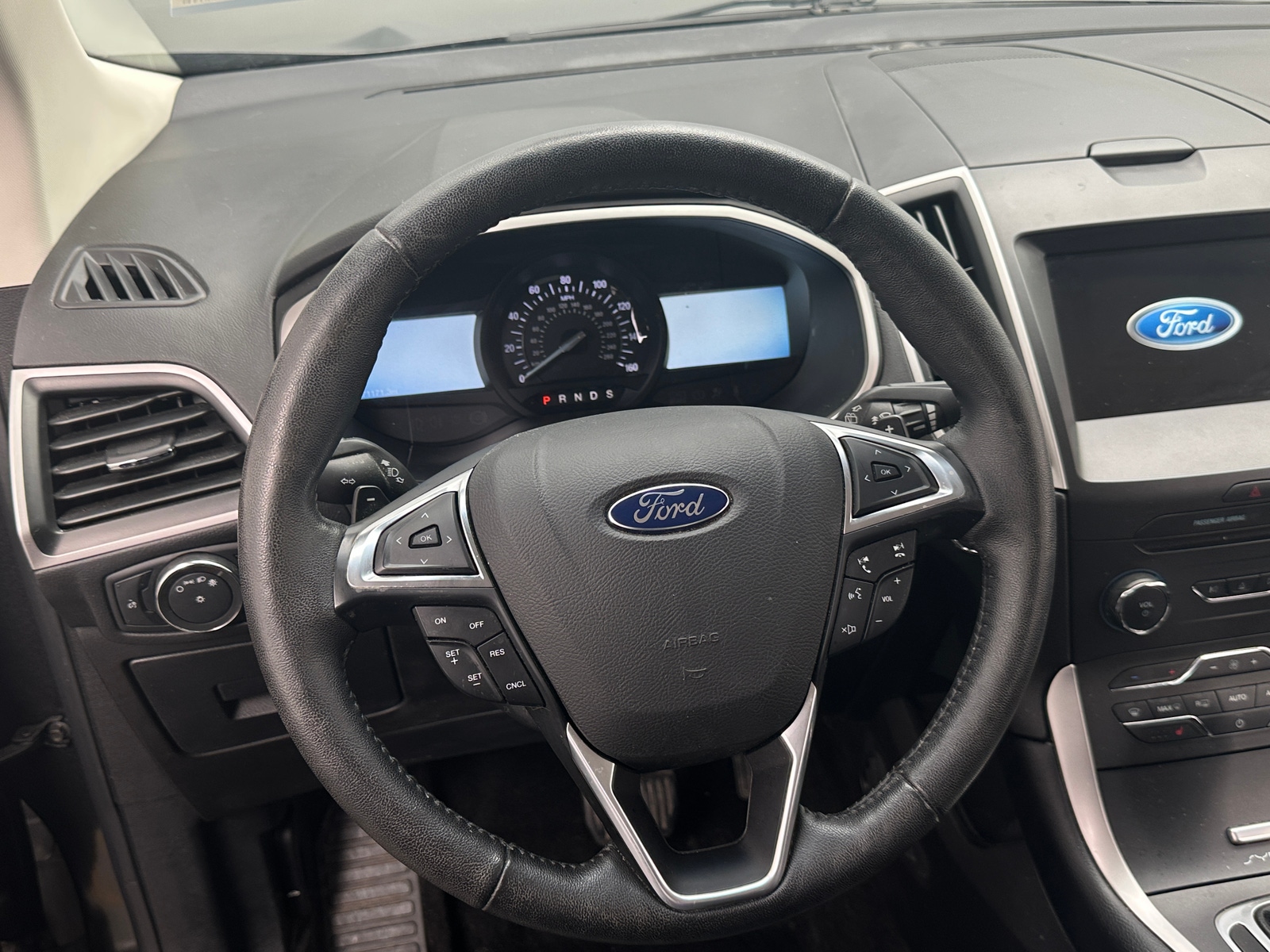 Thumbnail: 2017 Ford Edge - 4