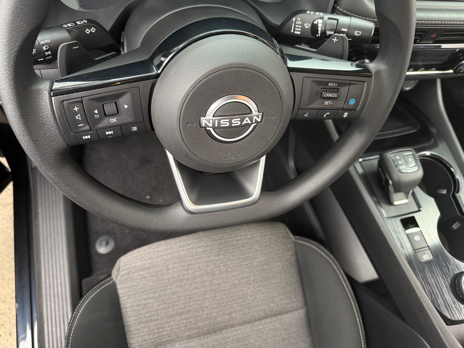 Thumbnail: 2023 Nissan Rogue - 5
