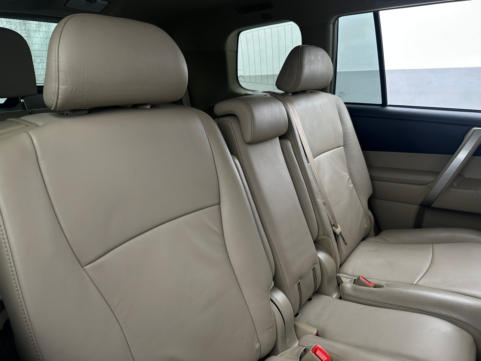 Thumbnail: 2013 Toyota Highlander - 6